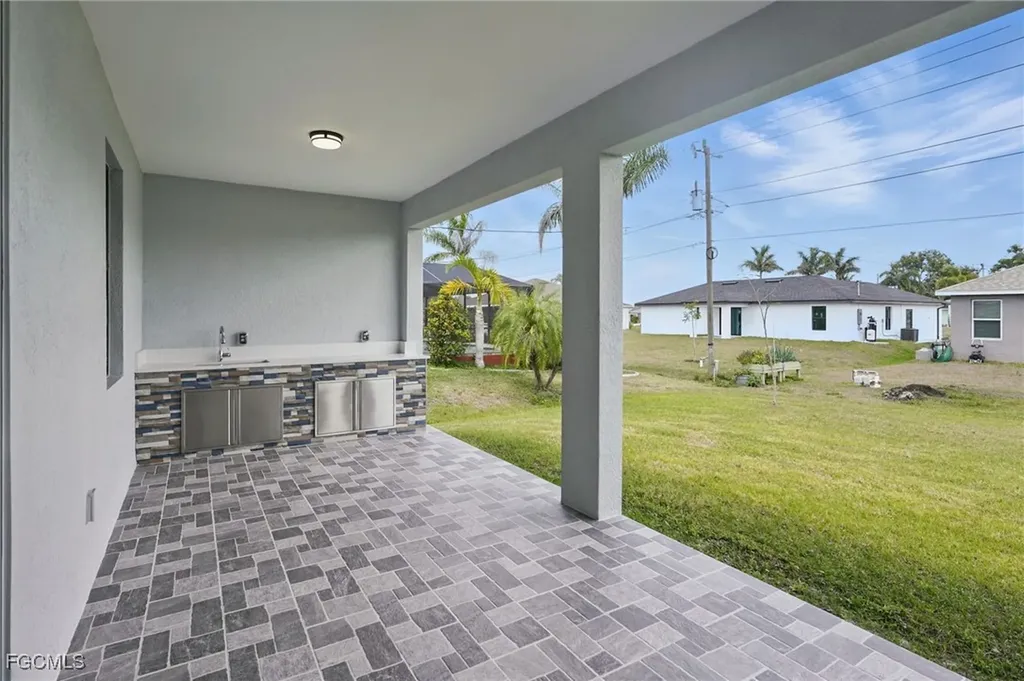 1813 NE 21st Street Cape Coral FL 33909