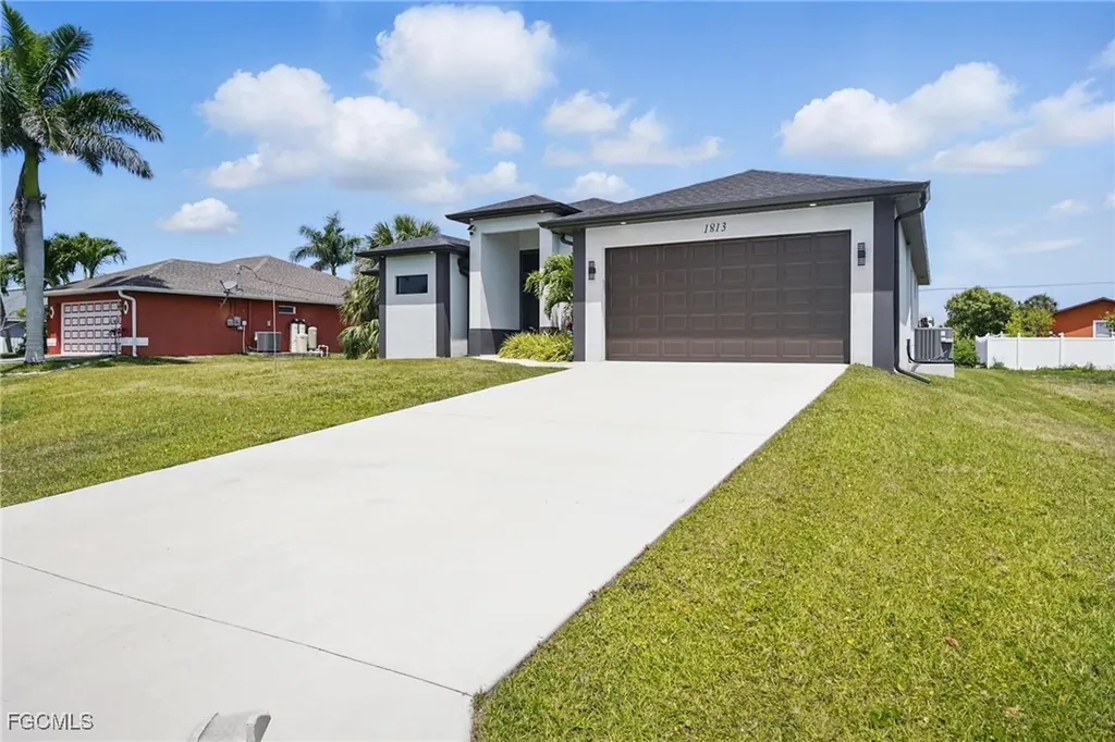 1813 NE 21st Street Cape Coral FL 33909