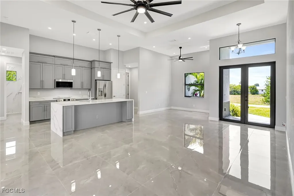 1813 NE 21st Street Cape Coral FL 33909