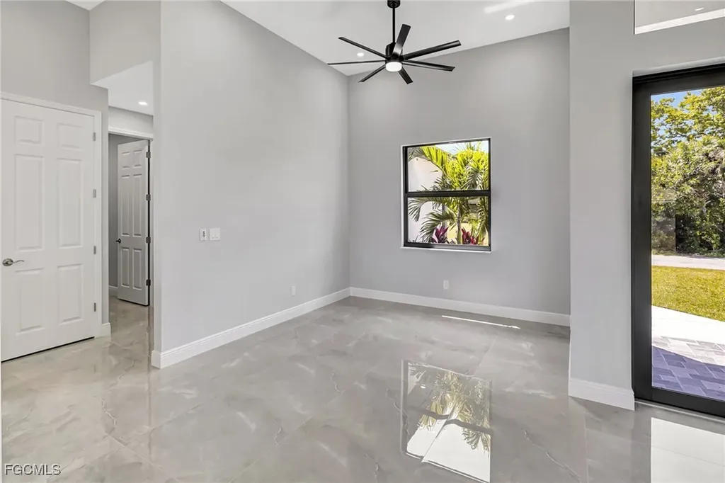 1813 NE 21st Street Cape Coral FL 33909