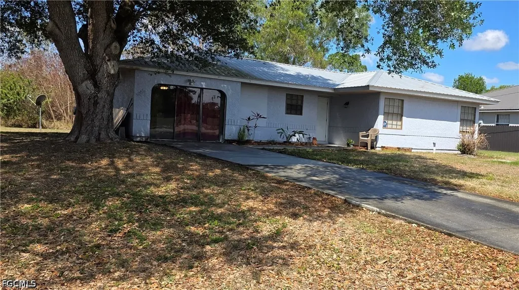 5036 SE Tradewinds Circle Labelle FL 33935