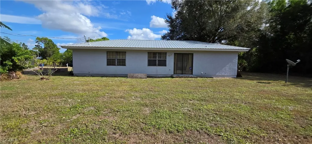 5036 SE Tradewinds Circle Labelle FL 33935