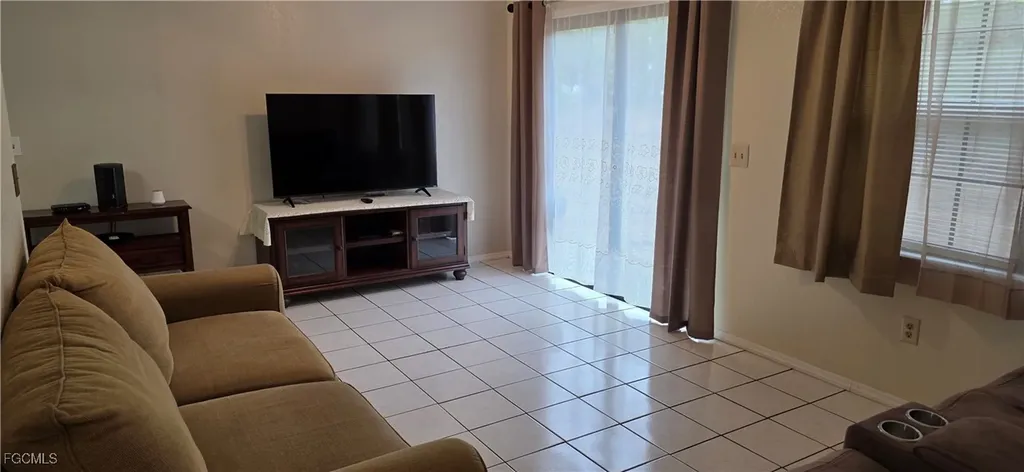 5036 SE Tradewinds Circle Labelle FL 33935