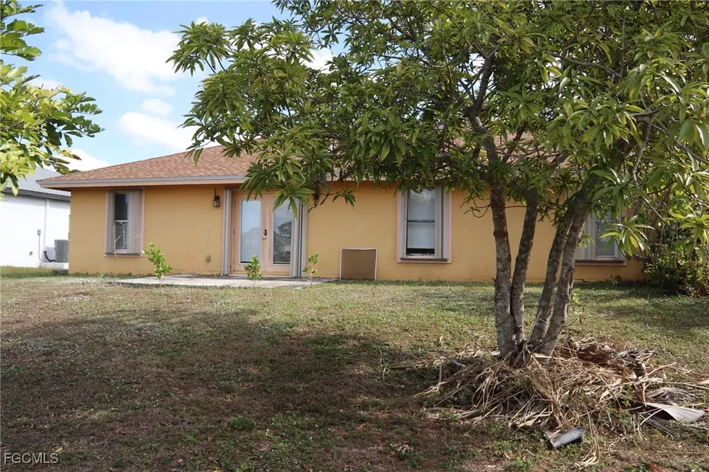 320 Harry Avenue S Lehigh Acres FL 33973
