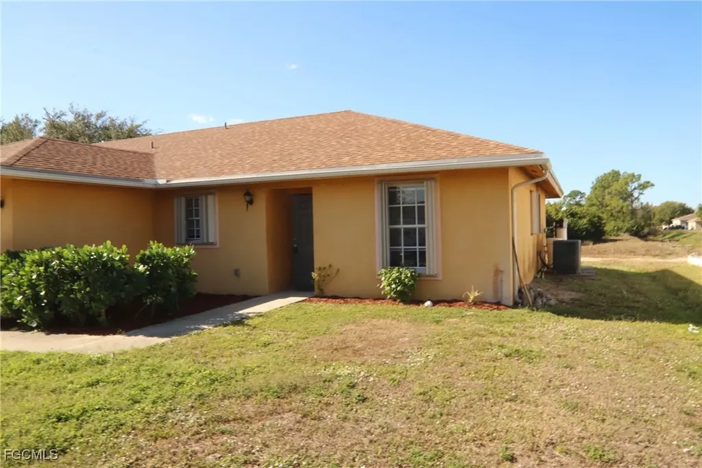 320 Harry Avenue S Lehigh Acres FL 33973