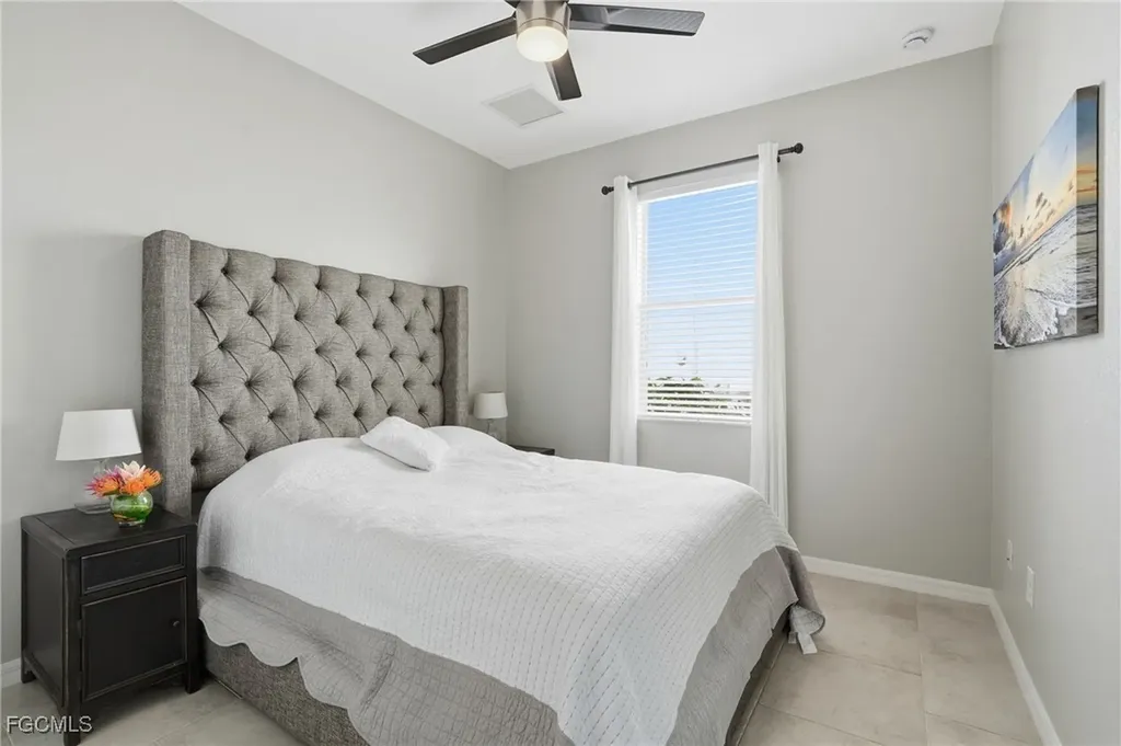 2469 Heydon Circle E Naples FL 34120