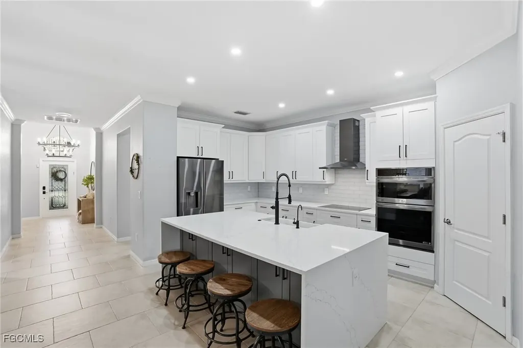 2469 Heydon Circle E Naples FL 34120