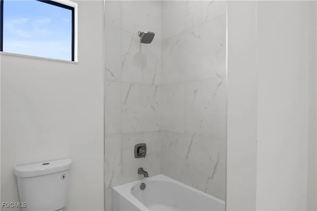 2810 NW 19th Avenue Cape Coral FL 33993