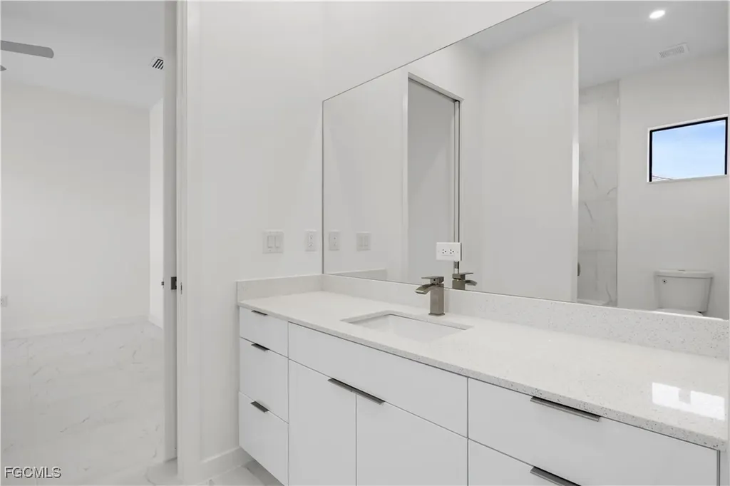 2810 NW 19th Avenue Cape Coral FL 33993