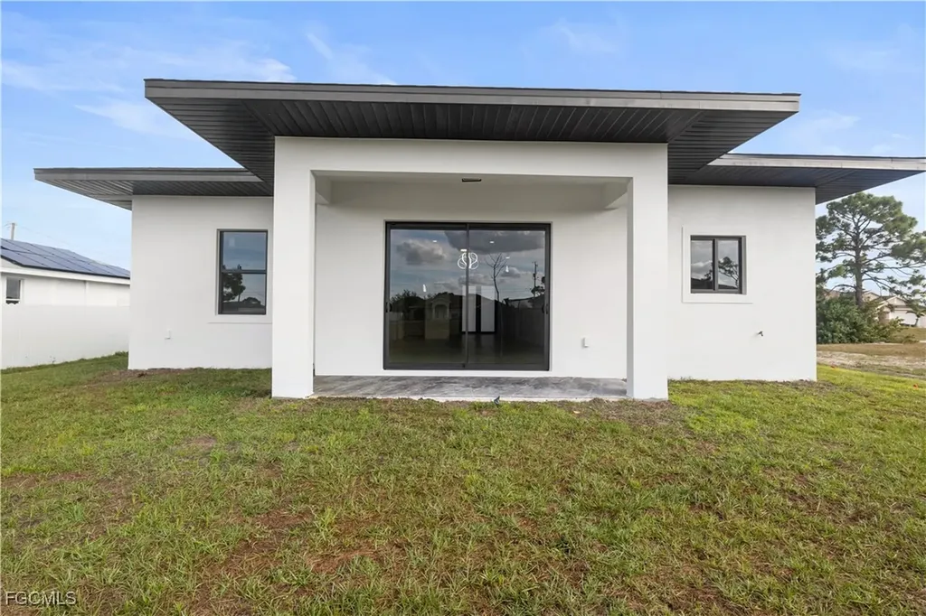 2810 NW 19th Avenue Cape Coral FL 33993