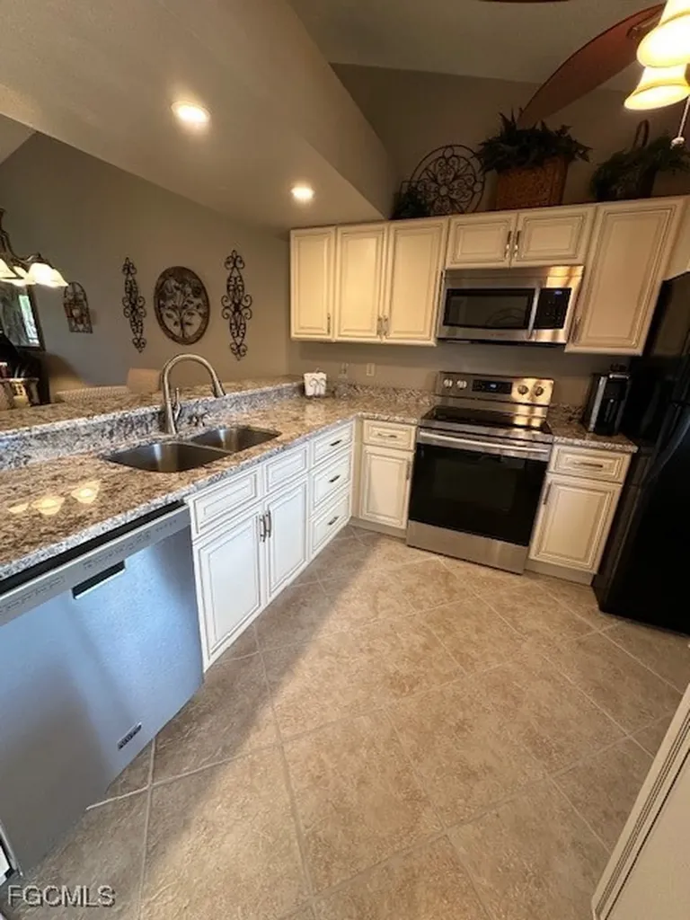 13094 Cross Creek Court Fort Myers FL 33912