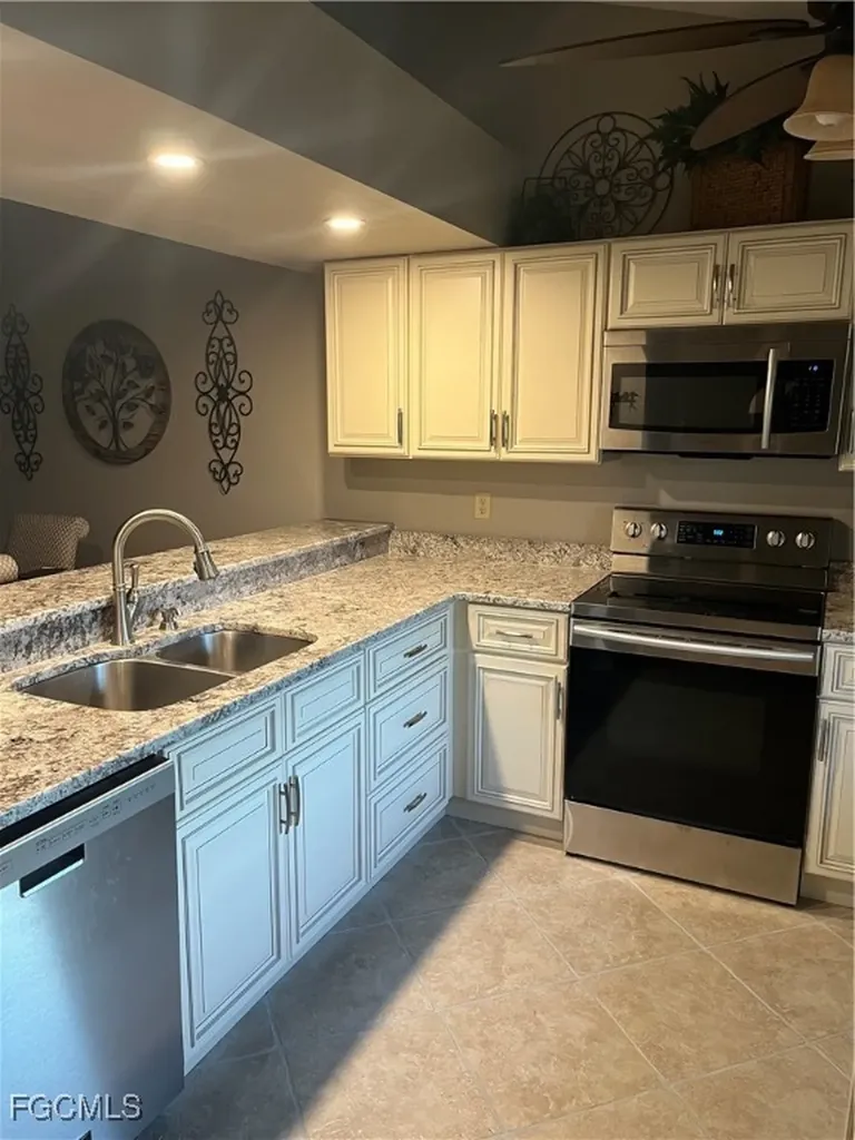 13094 Cross Creek Court Fort Myers FL 33912