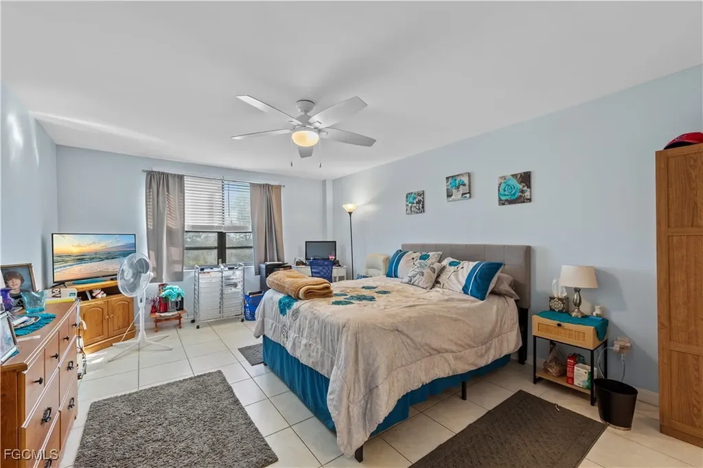 4807 Sunset Court Cape Coral FL 33904