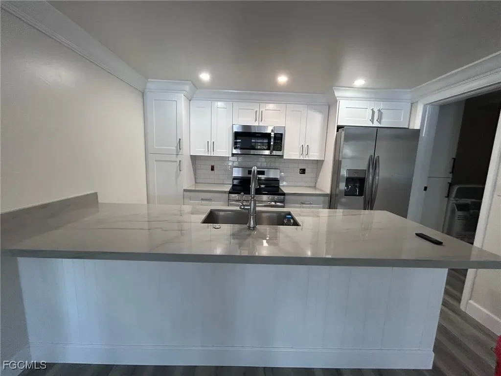 5219 Treetops Drive Naples FL 34113