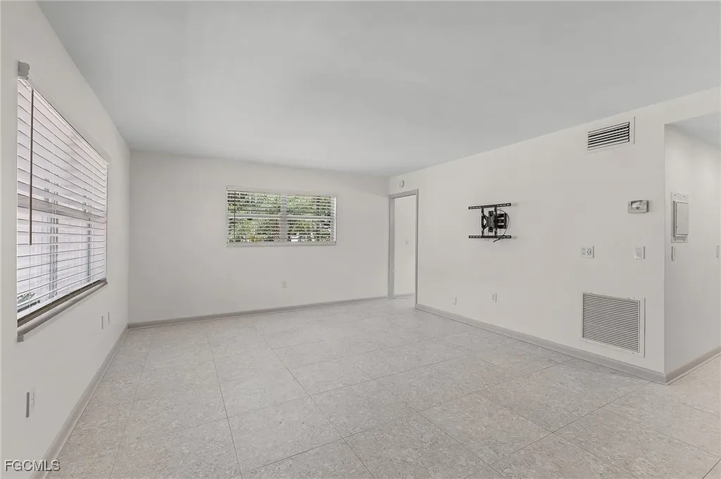 780 10th Avenue S Naples FL 34102