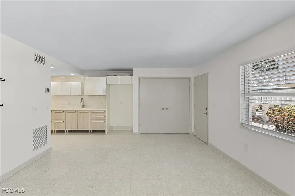 780 10th Avenue S Naples FL 34102
