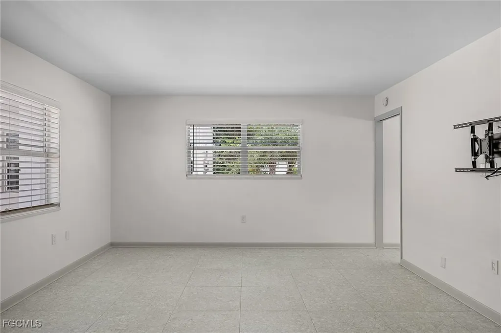 780 10th Avenue S Naples FL 34102