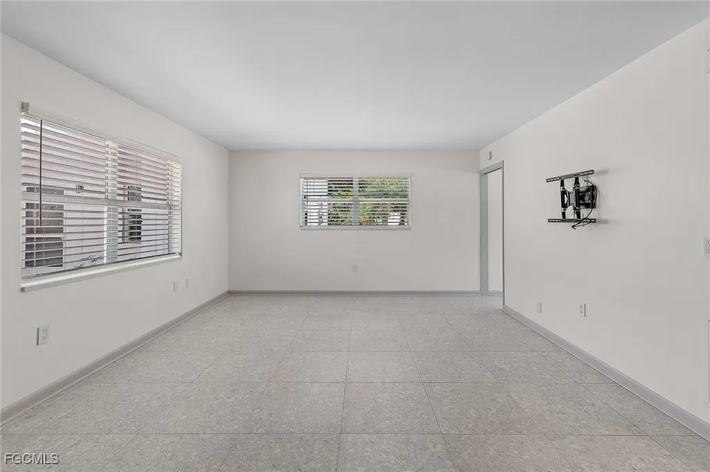 780 10th Avenue S Naples FL 34102