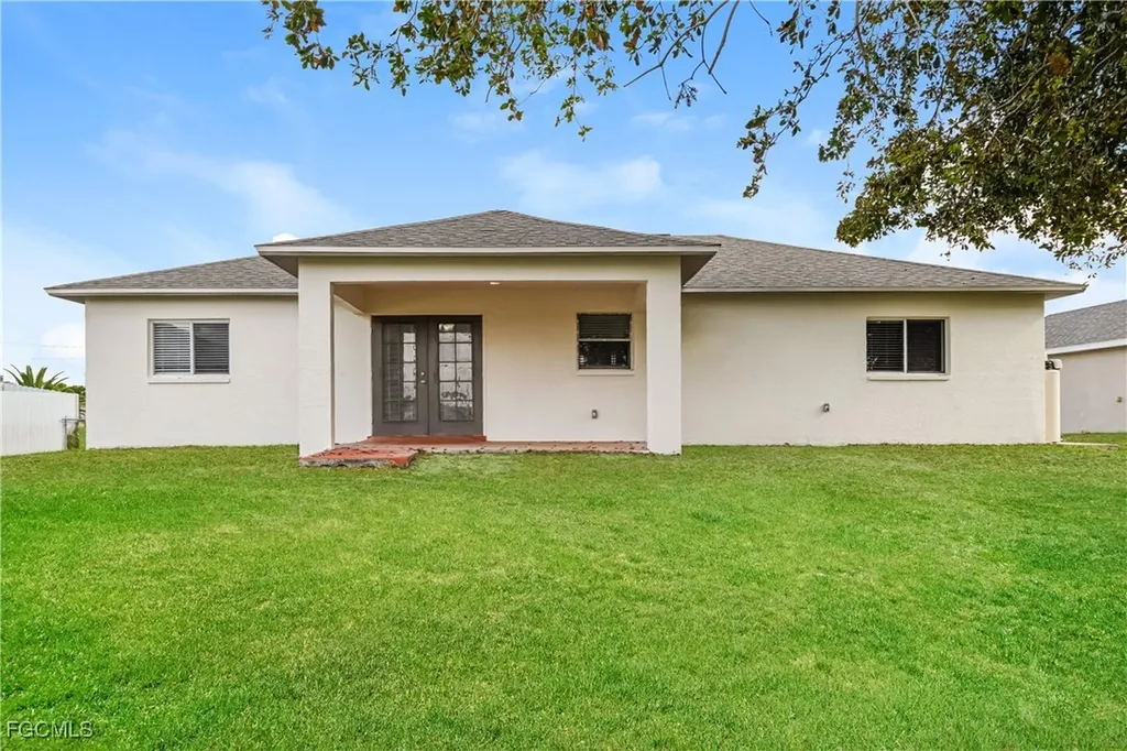 2216 NW 5th Street Cape Coral FL 33993