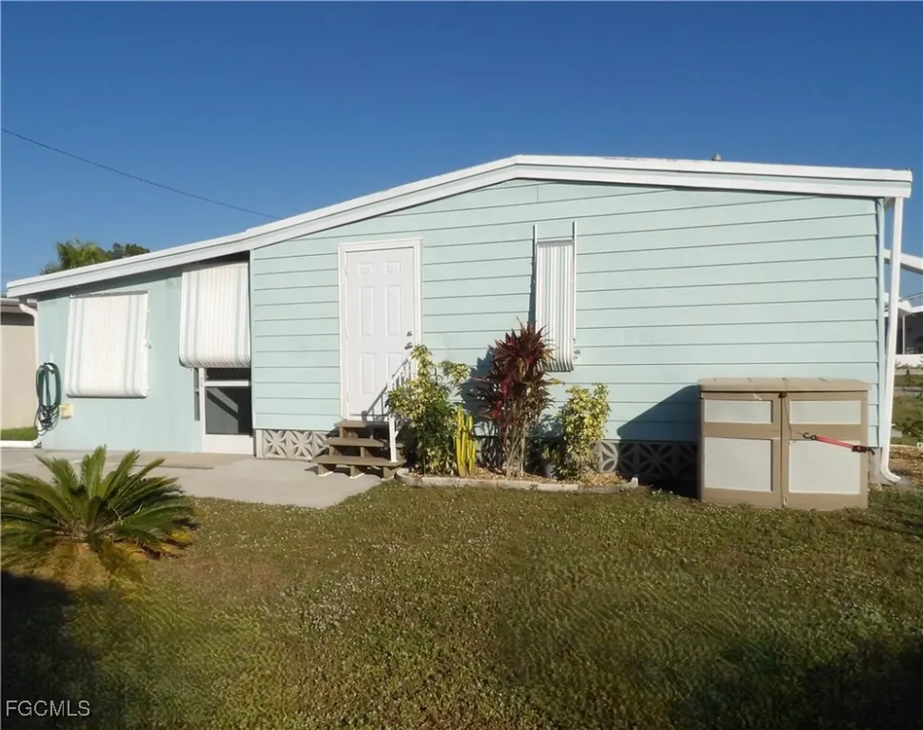 413 Timber Lane N North Fort Myers FL 33917