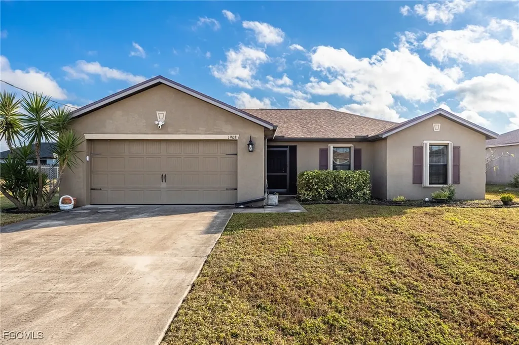 1908 SW 12th Terrace Cape Coral FL 33991