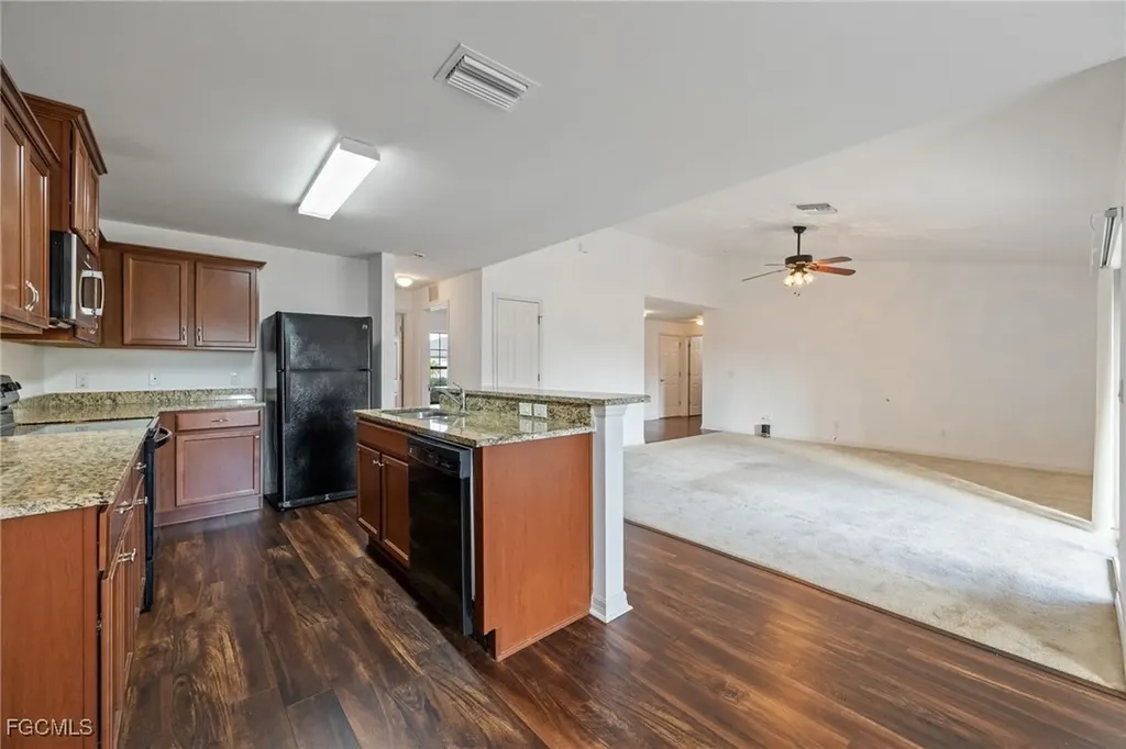 1908 SW 12th Terrace Cape Coral FL 33991