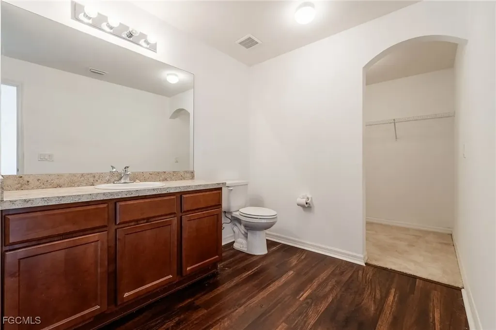 1908 SW 12th Terrace Cape Coral FL 33991