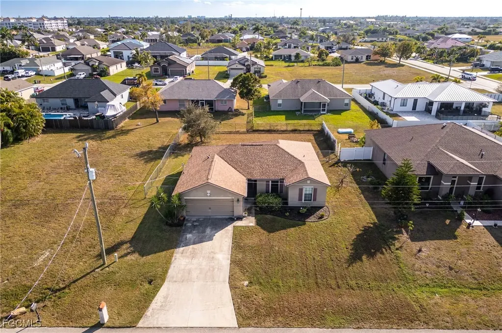 1908 SW 12th Terrace Cape Coral FL 33991