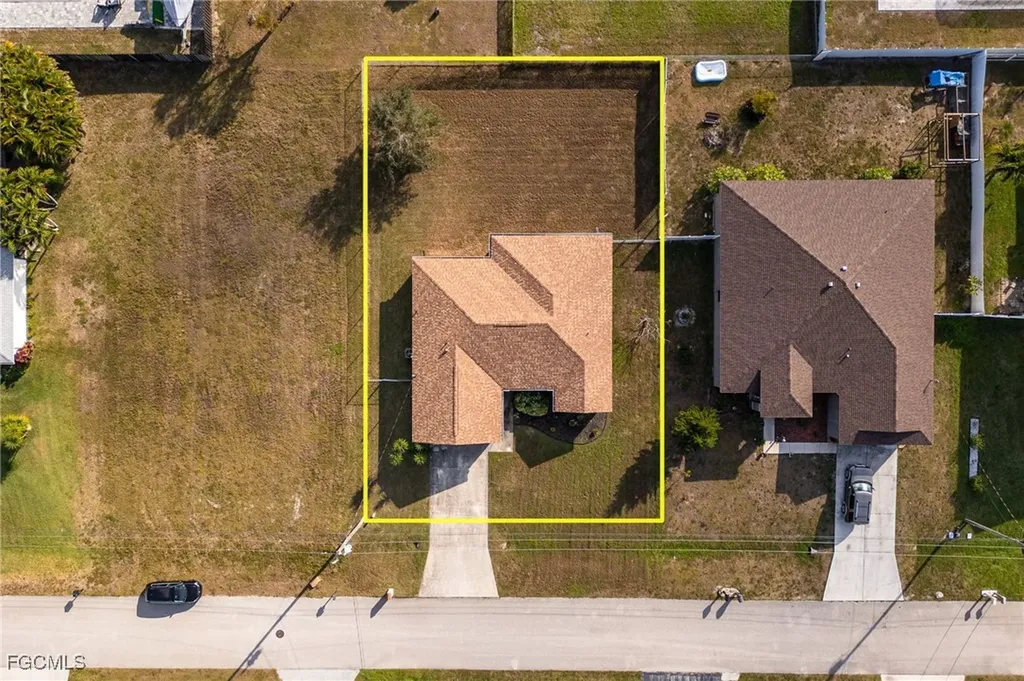 1908 SW 12th Terrace Cape Coral FL 33991