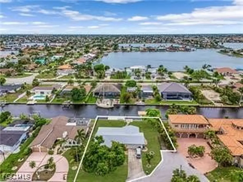 5114 SW 3rd Avenue Cape Coral FL 33914