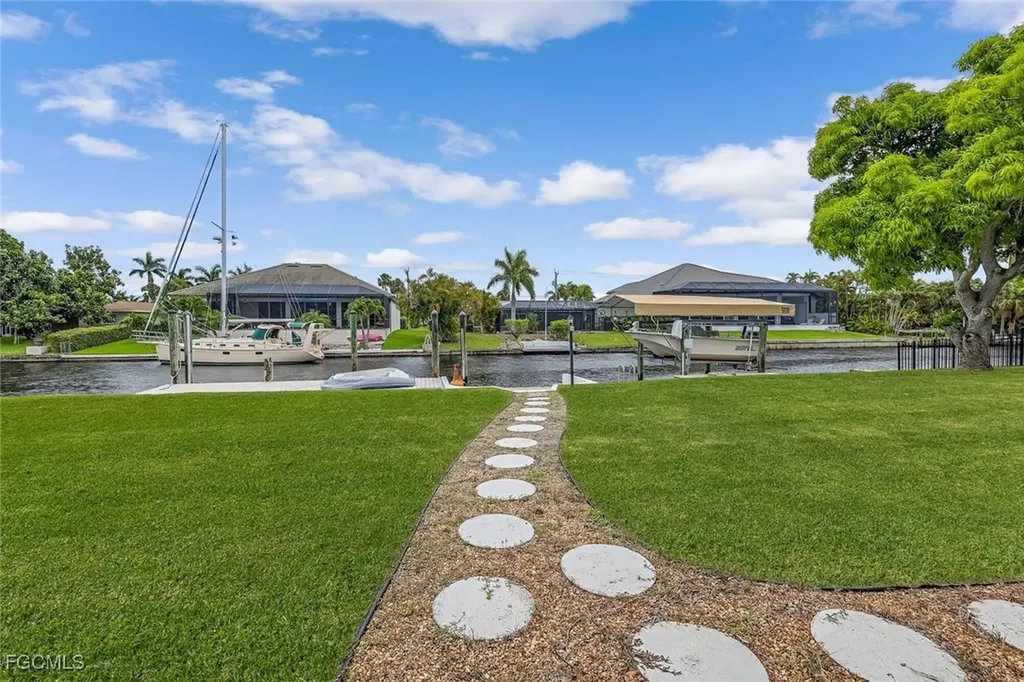 5114 SW 3rd Avenue Cape Coral FL 33914