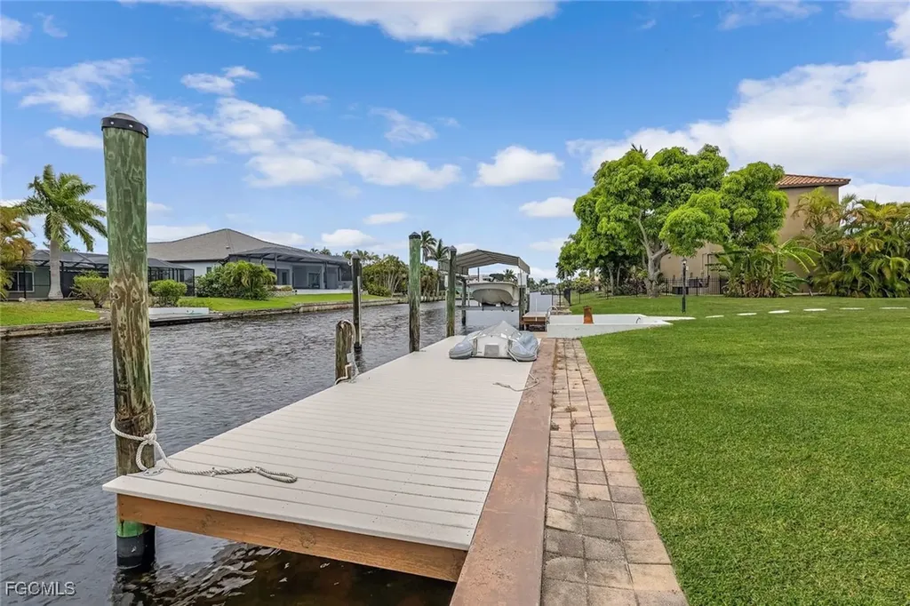 5114 SW 3rd Avenue Cape Coral FL 33914