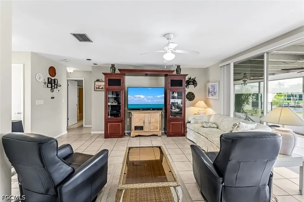 5114 SW 3rd Avenue Cape Coral FL 33914