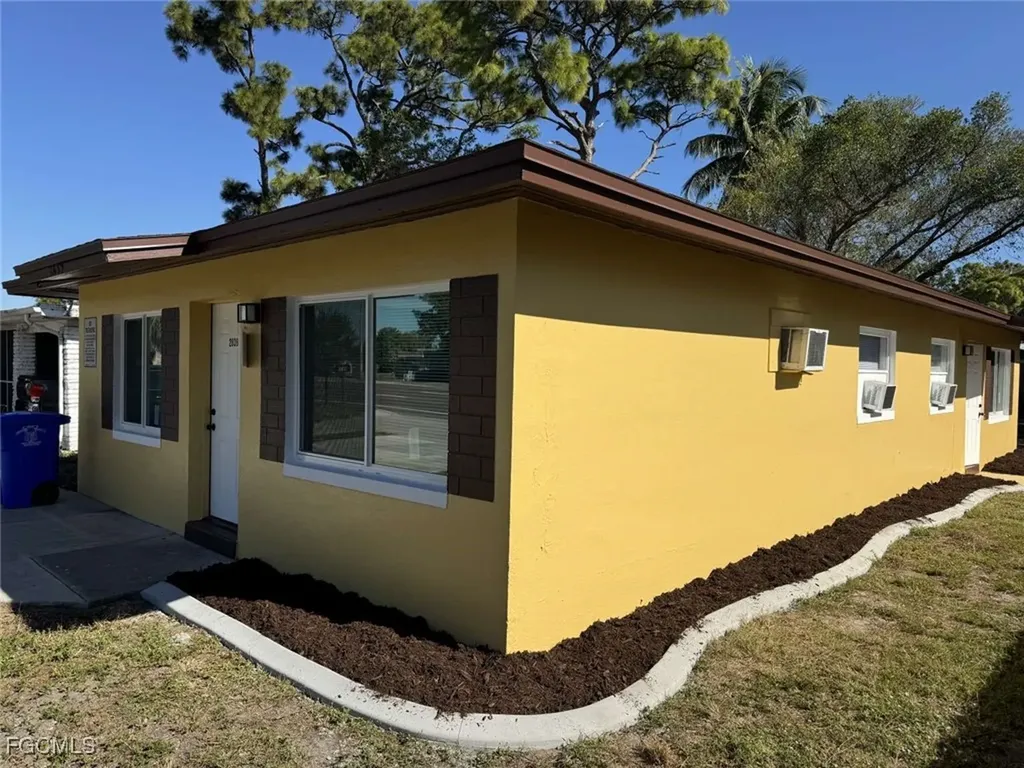 2839/2841 Evans Avenue Fort Myers FL 33901