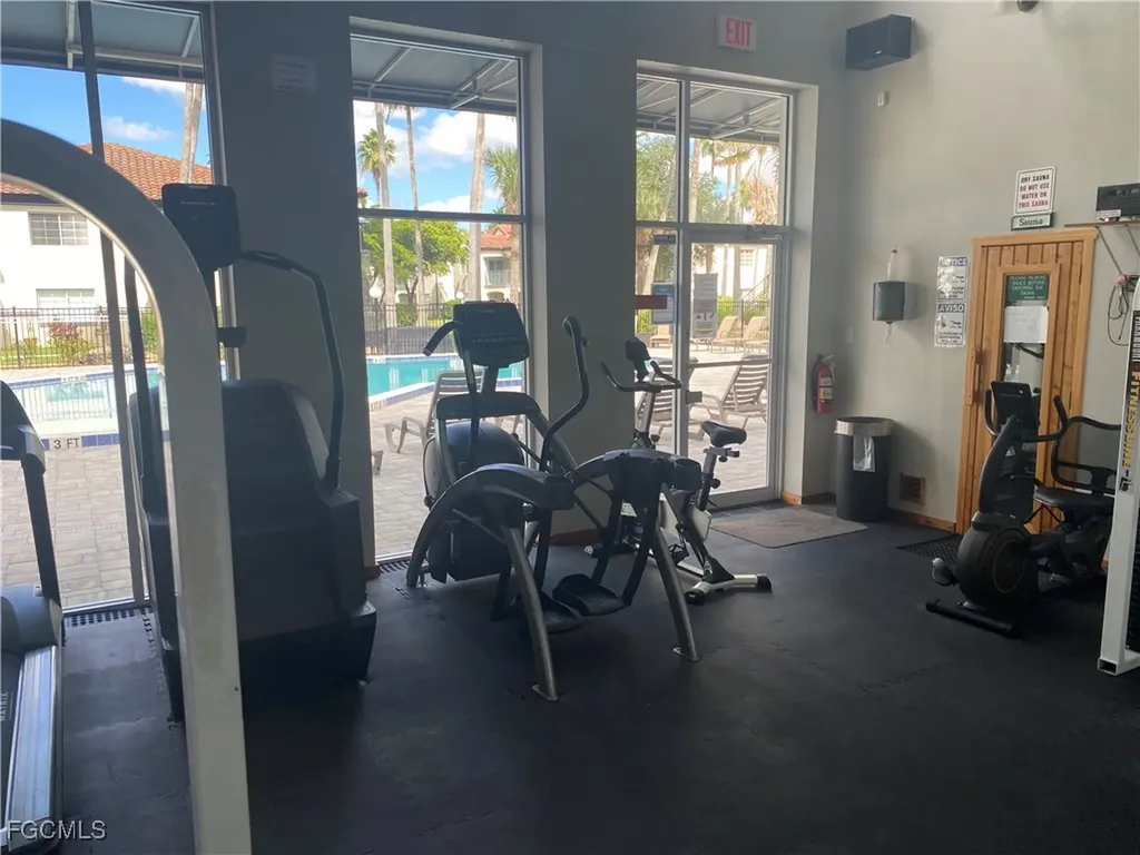 3421 Winkler Avenue Fort Myers FL 33916