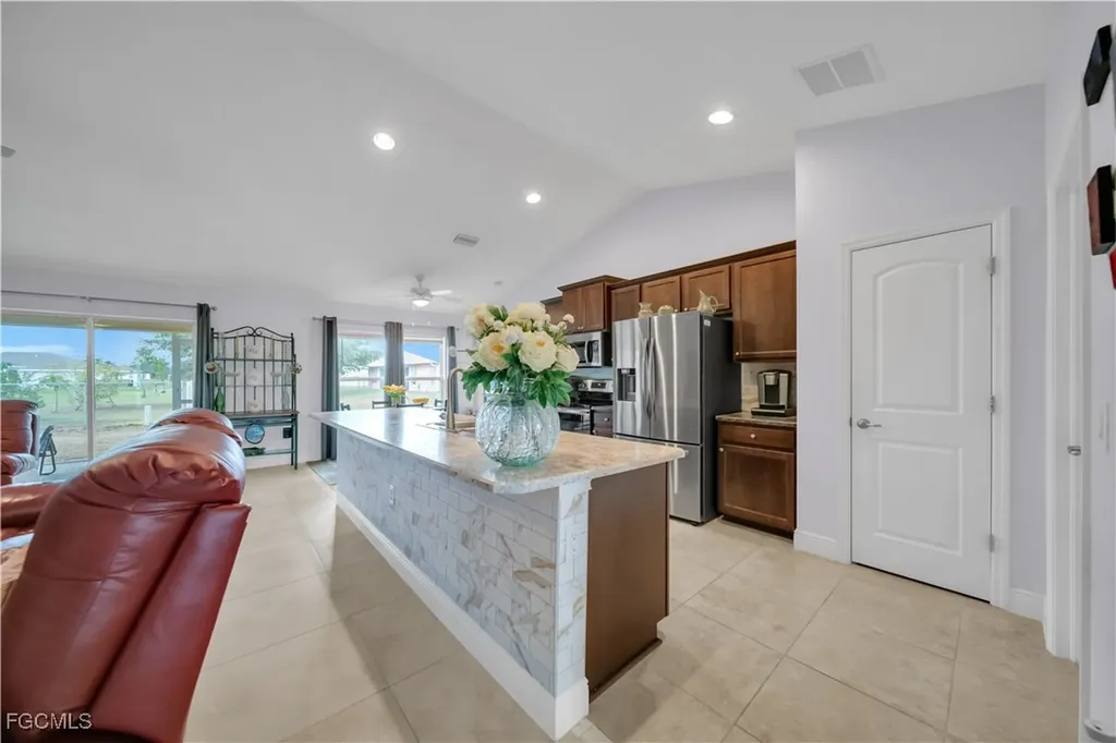 4344 NE 9th Court Cape Coral FL 33909