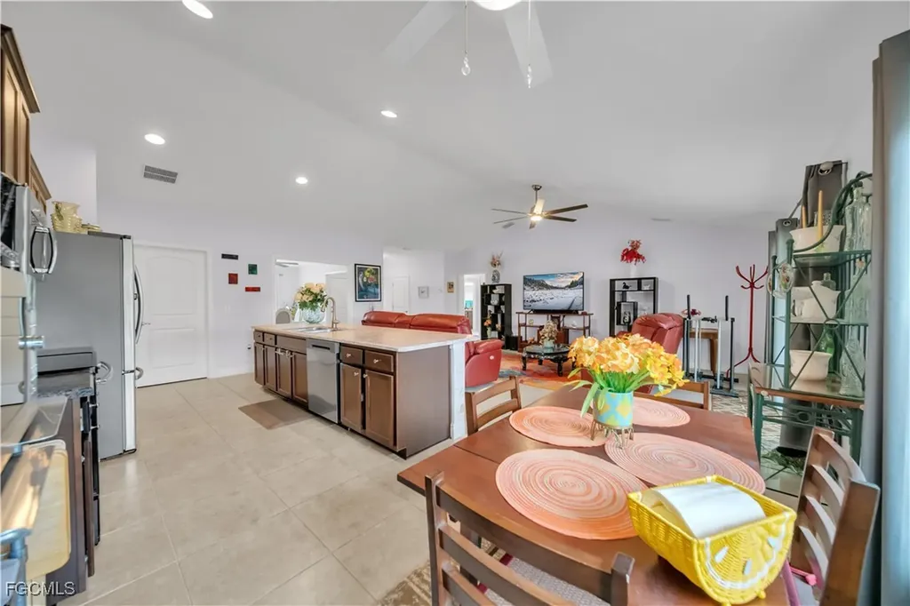 4344 NE 9th Court Cape Coral FL 33909