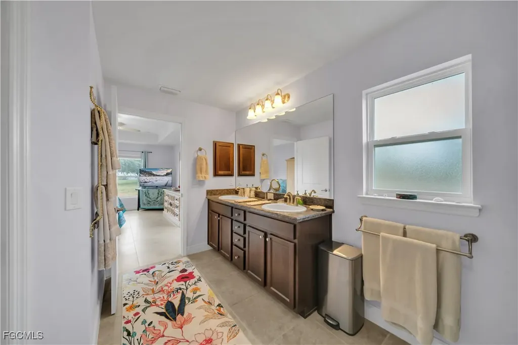 4344 NE 9th Court Cape Coral FL 33909