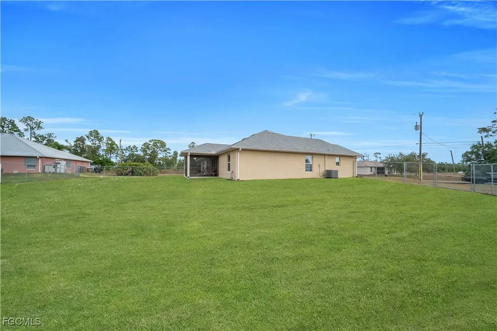 4344 NE 9th Court Cape Coral FL 33909