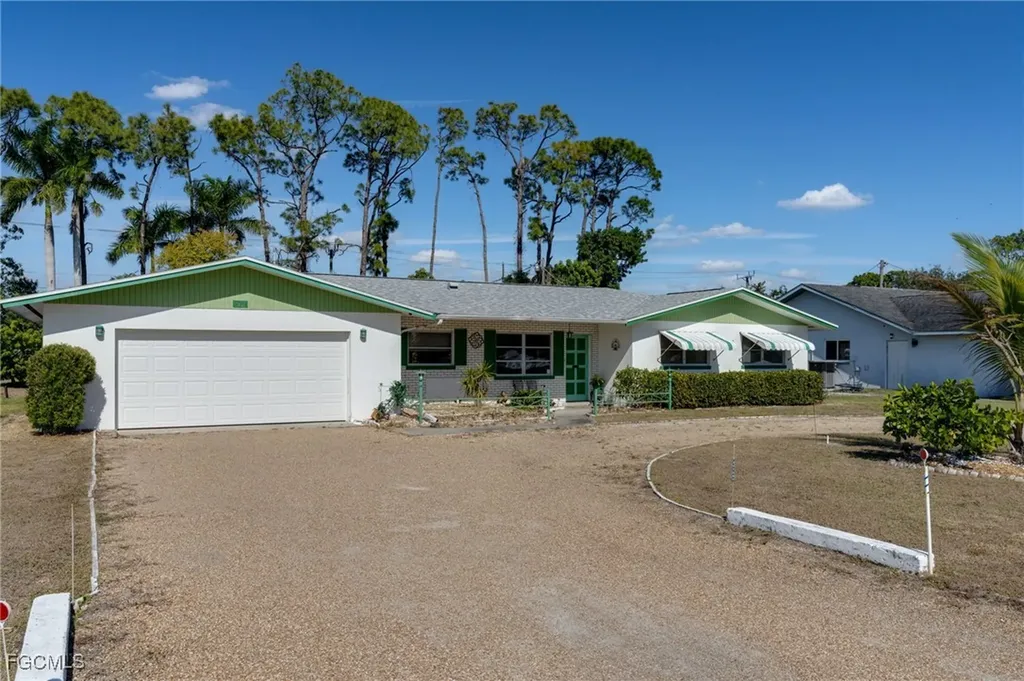 2367 Dover Avenue Fort Myers FL 33907