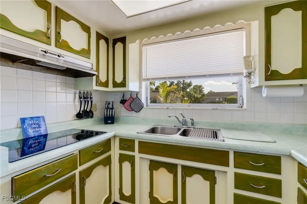 2367 Dover Avenue Fort Myers FL 33907