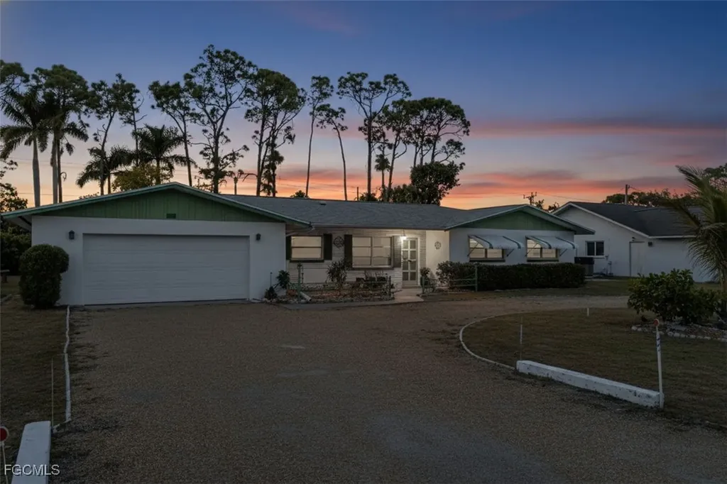 2367 Dover Avenue Fort Myers FL 33907