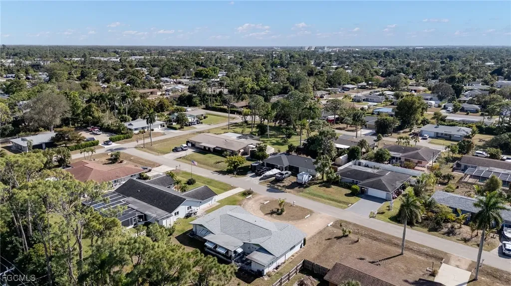 2367 Dover Avenue Fort Myers FL 33907