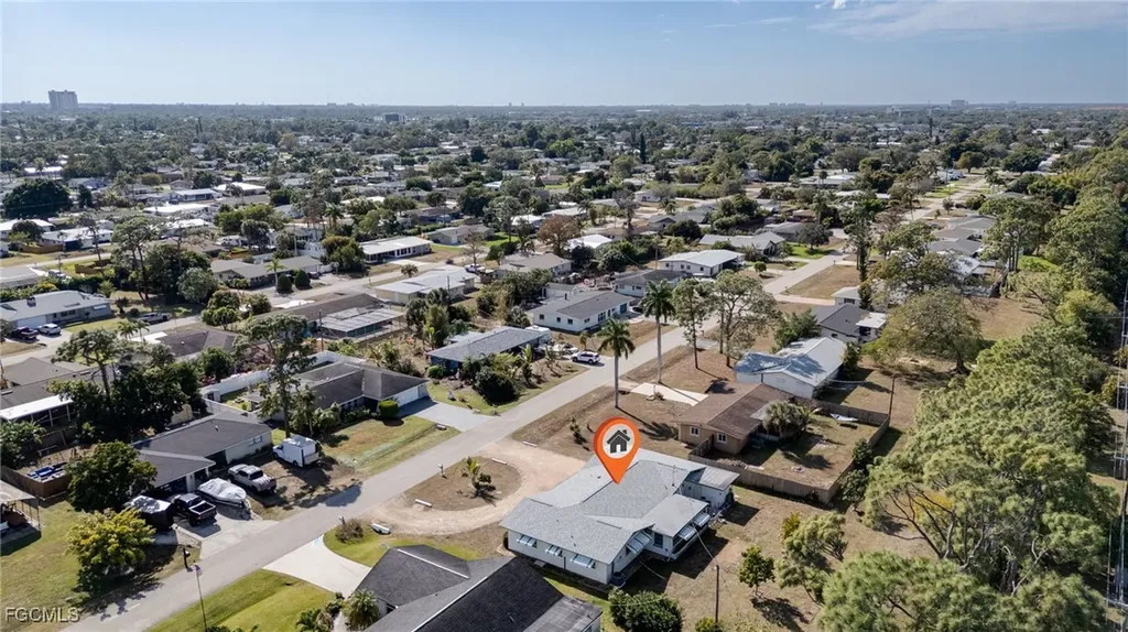 2367 Dover Avenue Fort Myers FL 33907