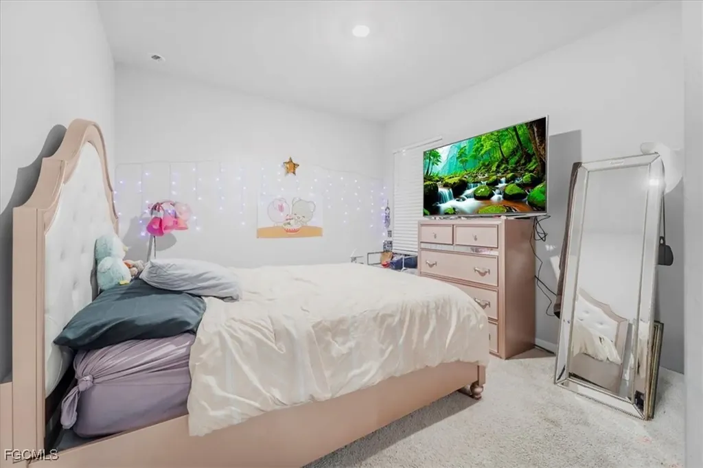 1216 NW 21st Place Cape Coral FL 33993