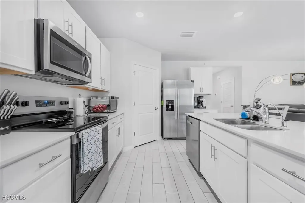 1216 NW 21st Place Cape Coral FL 33993