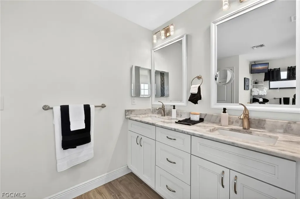2320 NW 36th Place Cape Coral FL 33993