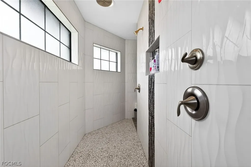 2320 NW 36th Place Cape Coral FL 33993