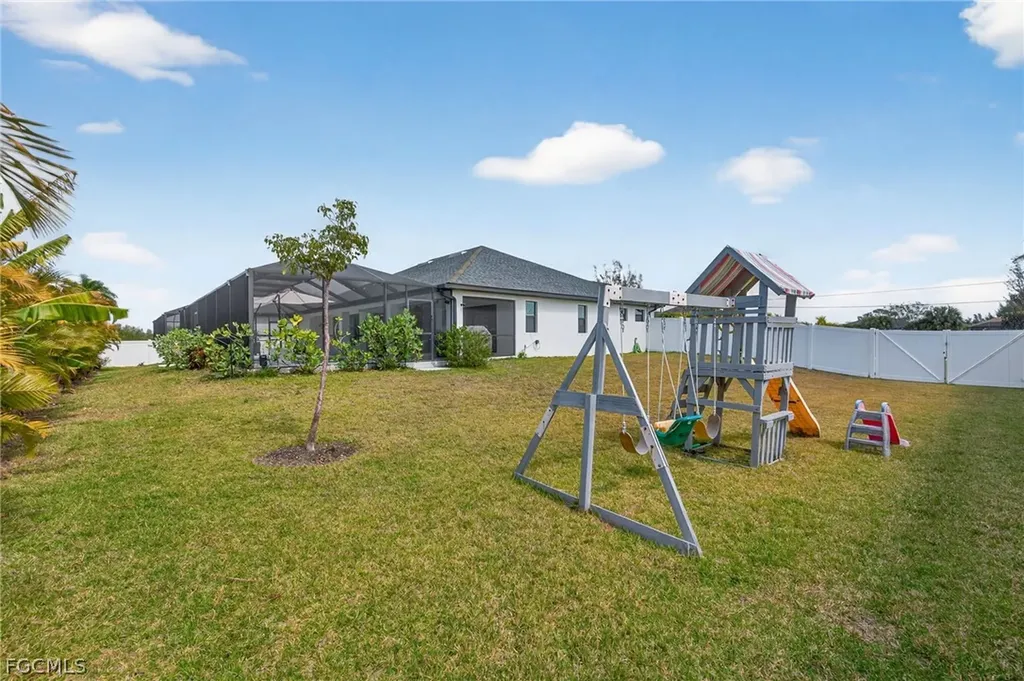 2320 NW 36th Place Cape Coral FL 33993