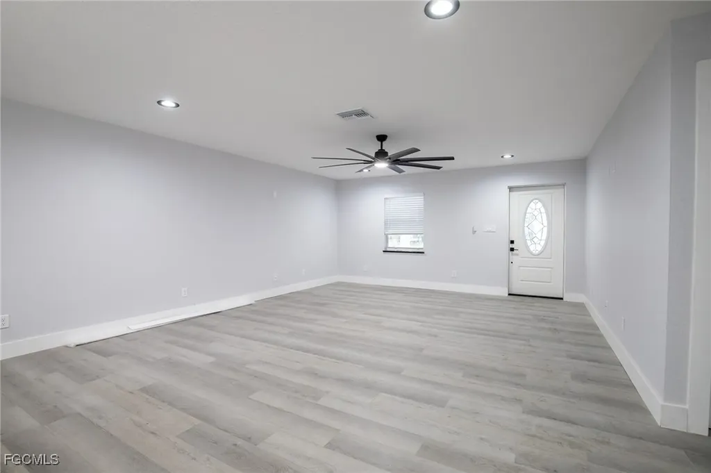 332 W Ventura Avenue Clewiston FL 33440